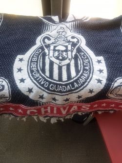 Zarpe como cobija de Chivas de Guadalajara está nueva por $7