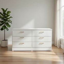 Gorgeous White 6 Drawer Dresser W/Gold Handles✨