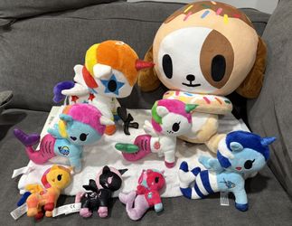 Tokidoki plush and keychains Like New