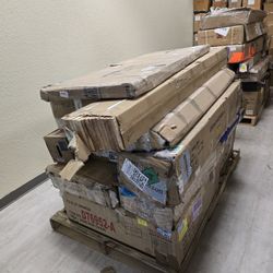 Liquidation Furniture Pallet – Mixed Conditions
🛋️ Mixed Furniture Pallet
📦 Customer Returns / Overstocks
💰 Estimated Retail Value: $2,500+
Conditi