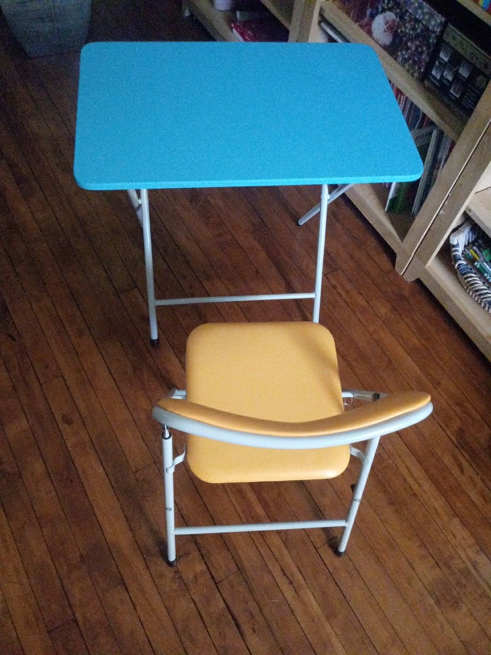 Kids chair and table