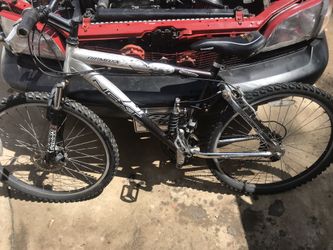 19Inch NEXT AIRMAXX XR3 MOUNTAIN BIKE for Sale in Riverside CA