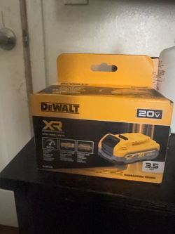 DEWALT 20V MAX XR POWERSTACK Lithium-Ion 3.5Ah Battery