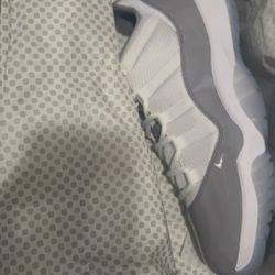 Jordan 11 Cement Gray Low