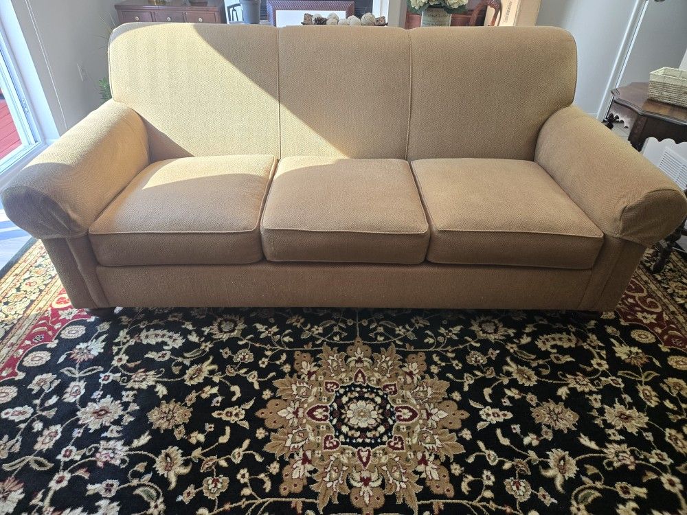 Henredon Custom Made Down-Filled Sofa Couch