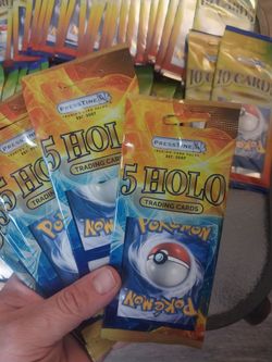 Presstine Pokémon 5 Holo Trading Card Packs
