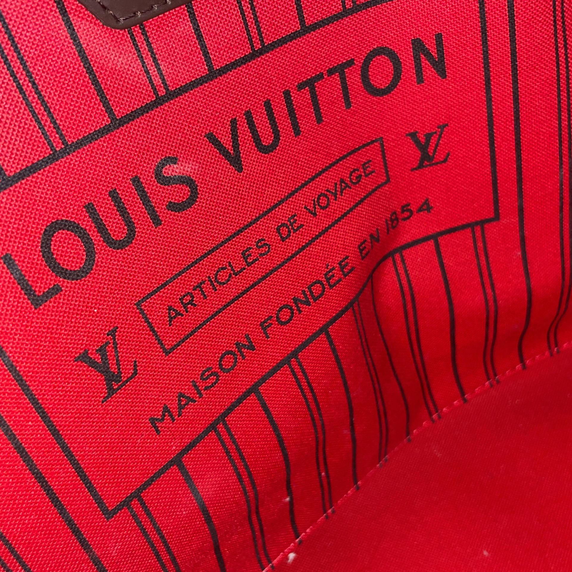 AUTHENTIC LOUIS VUITTON LV LTD. EDITION for Sale in Hazard, CA - OfferUp
