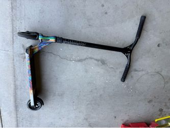 Prodigy S8 - Fuzion freestyle stunt scooter.