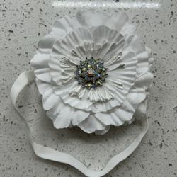 🌸 Tieks Shoebox Flower – White w/ Sparkling Jeweled Center – Like New (4”) – Hollywood, Florida