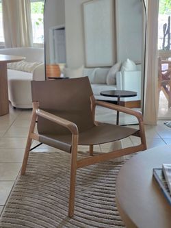 Accent chairs
