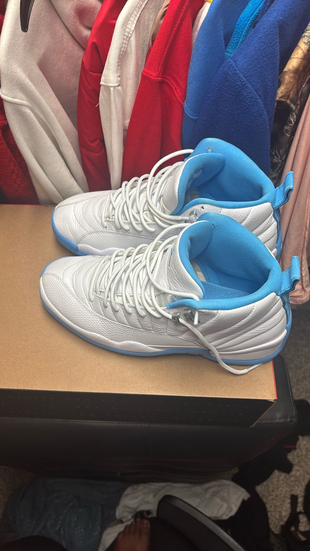 jordan 12 white n blue size 9.5