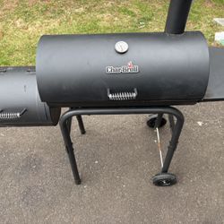 Charbroil Smoker