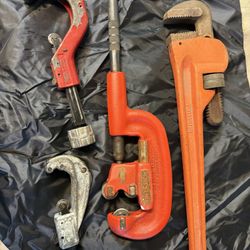 Manually Pipe Cutters, Good Condition