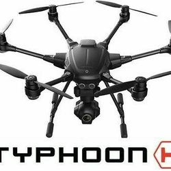 YUNEEC Typhoon H Hexacopter Drone with CGO3+ 4K Camera  In New Condition