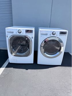 LG Front Load Washer & Gas Dryer Matching Set – TurboWash/TurboSteam – White