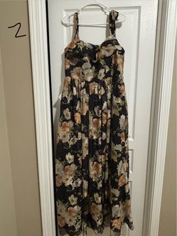 *NEW* Women’s Dress-Size 14