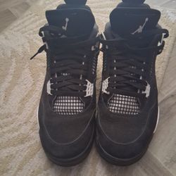 Jordan 4