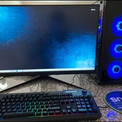 Pc With Monitor 