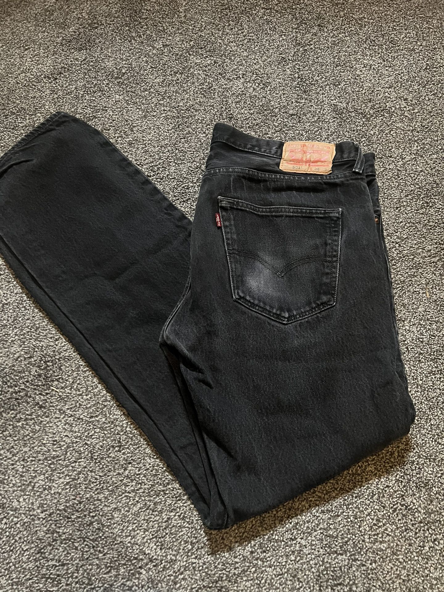 Men's Levi 501 Black Jeans Button Fly Relaxed Fit 36x34 for Sale in  Portland, OR - OfferUp