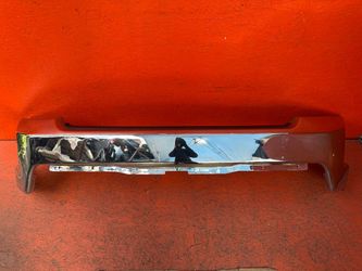 2019 2020 2021 CHEVROLET SILVERADO 1500 FRONT BUMPER OEM (contact info removed)4