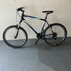 BICYCLE GIANT 21 SPEED SIZE 26 BRAND NEW 