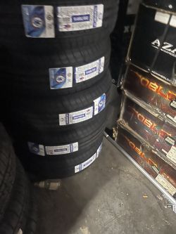 Lion Sport 255/70R15 All-Season Tire