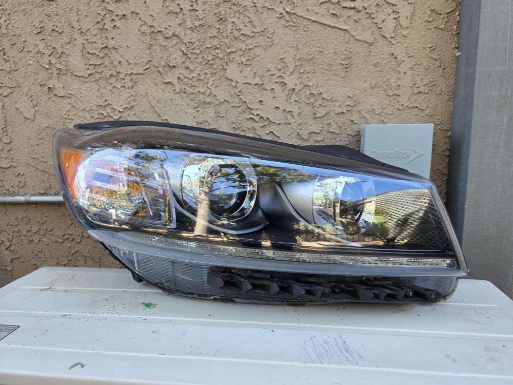 SORENTO 2016 2017 2018 HEADLIGHT OEM
