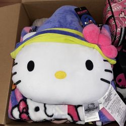 Hello Kitty Nogginz Pillow & Plush Blanket Set