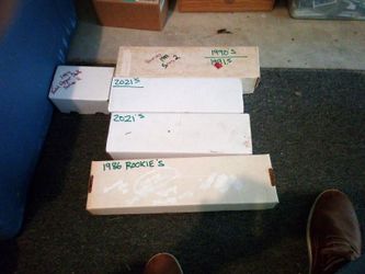 Baseball Football Basketball Hockey And Trading Cards For Sale 