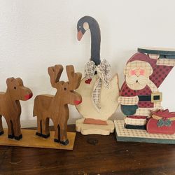 Vintage Wooden Christmas Figurines 