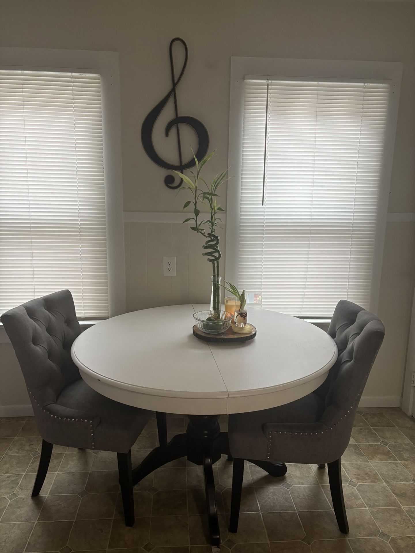 Dinning Table And Chairs