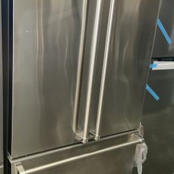 Managers’s Special New Viking  3 Series French Door  In Stainless Steel  