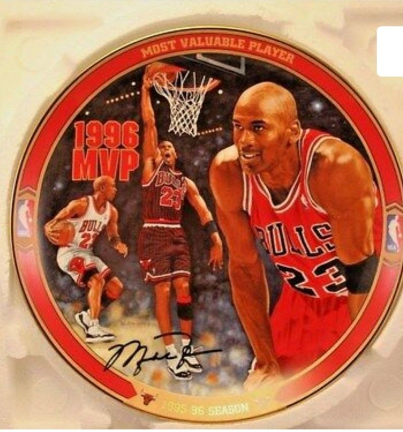 Michael Jordan Plate With Stand...Pre-Owned $25 Each