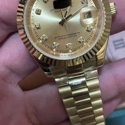 New Nuevo oro new with box papers auto