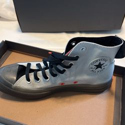 Converse Chuck Taylor All Star Men 7.5 Women 9.5