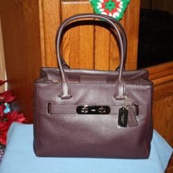 Coach 36514 Swagger Pebble Leather Satchel Carryall Bag Oxblood 