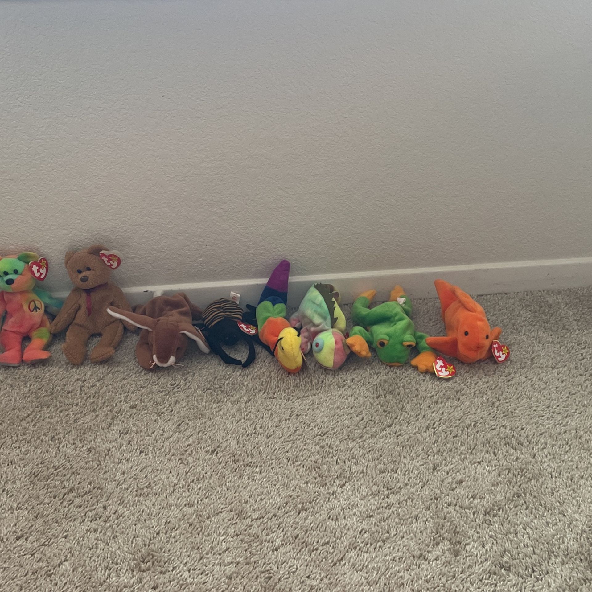 Set Of Eight Beanie Babies
