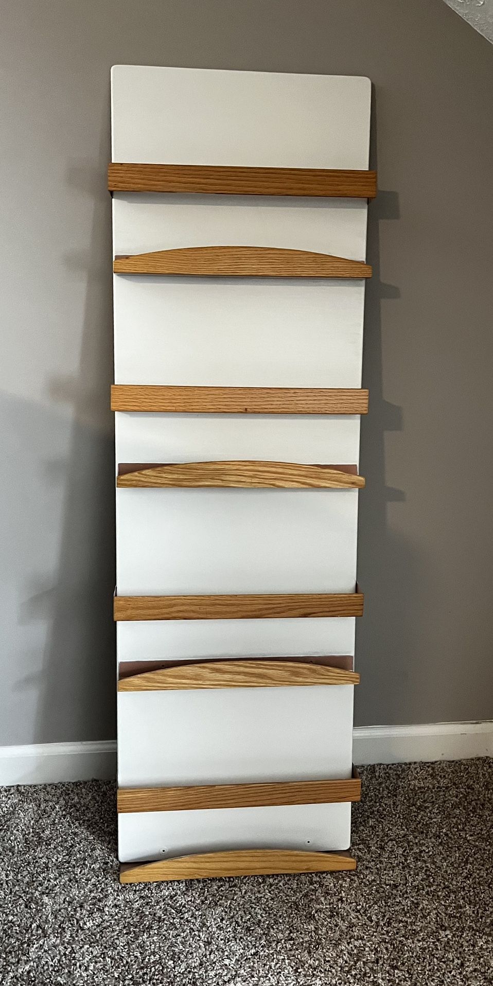 Magazine/book Rack