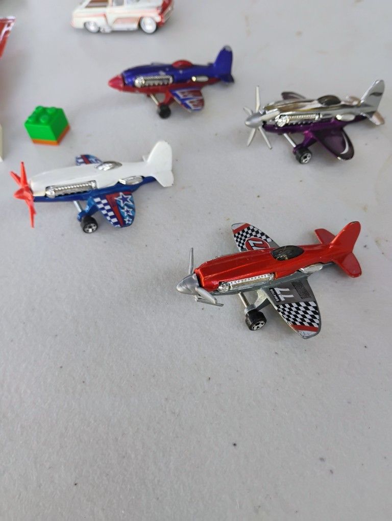 Airplane Hot Wheels