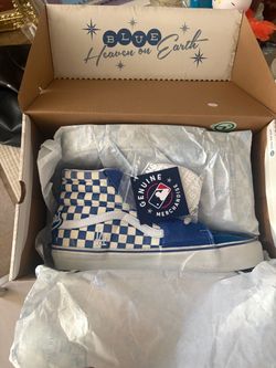 Dodgers vans