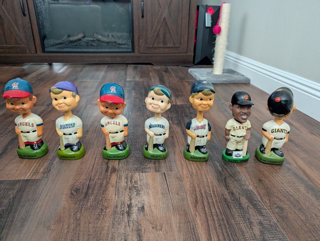 Bobble Head Lot, Angels 3x, Mariners, Diamond Backs, Giants, And Barry Bonds