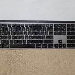 Logitech MX Keys For Mac Advanced Wireless Keyboard.
