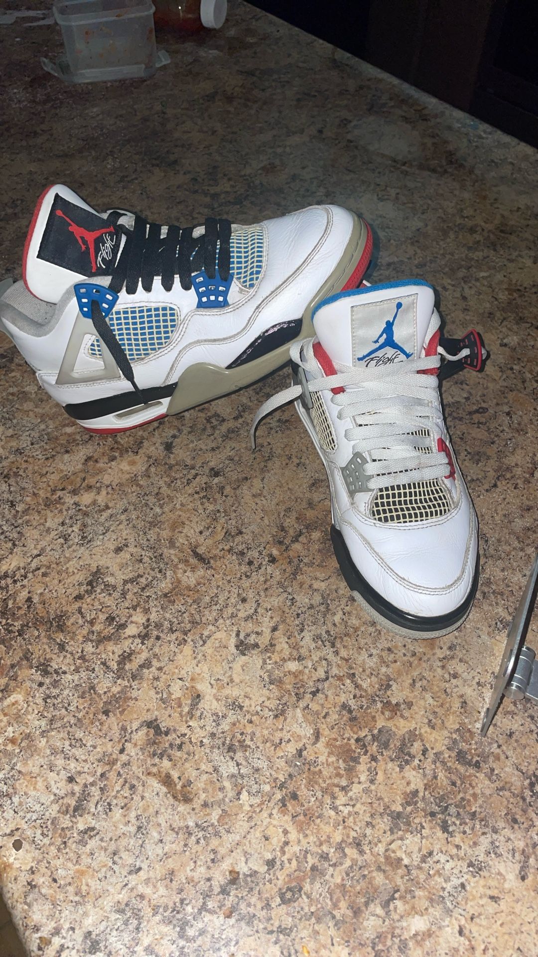 Jordan’s 4 Retros Size 8