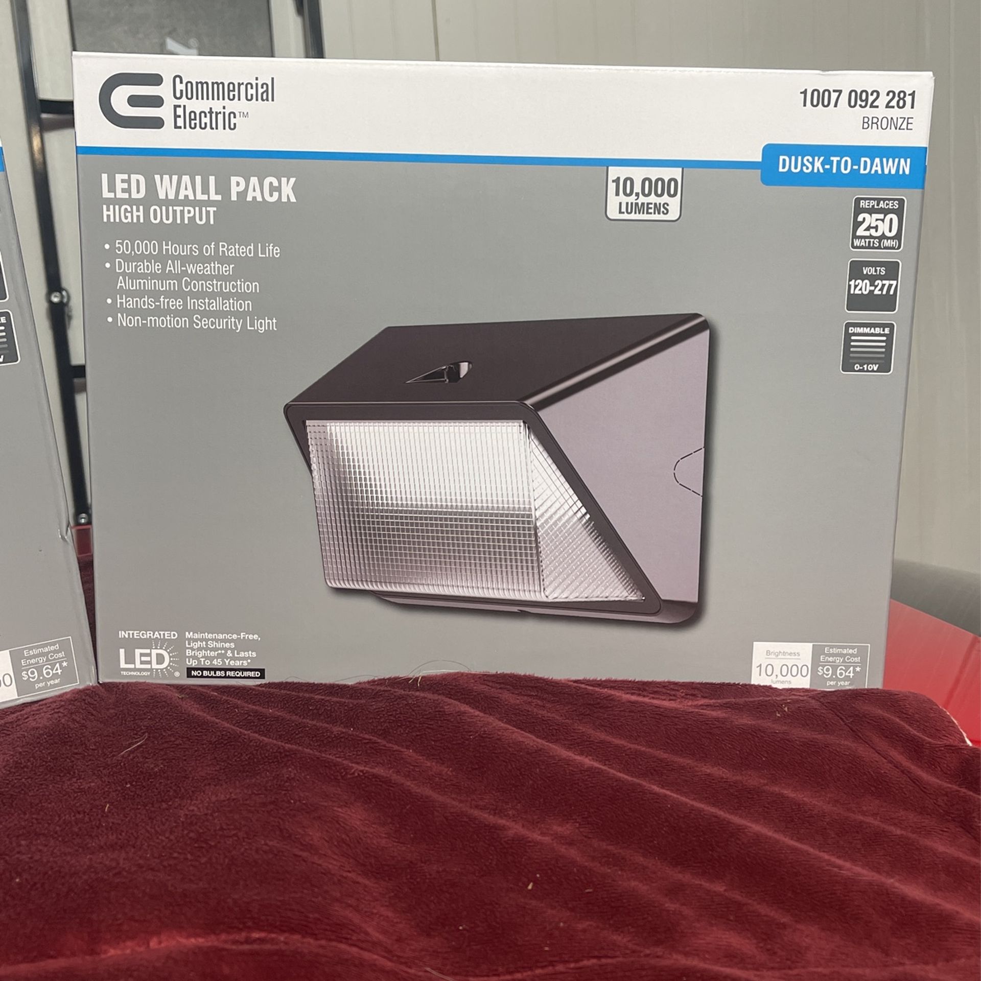 HIGH OUTPUT LED  WALL PACK LIGHTS