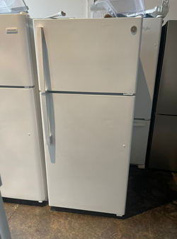 GE Top Mount Refrigerator White Energy Efficient
