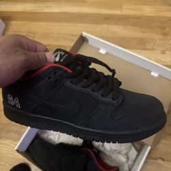 Supreme Dunk Low Size 9