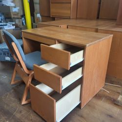 COMPLETE DESKT AND CHAIR SETTING (HOME 84)
