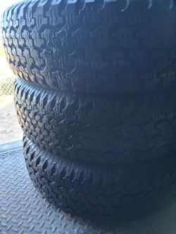235 75 15.  Goodyear Wrangler Set