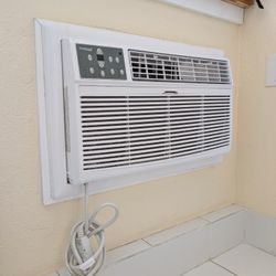 Koldfront AC With Heater In wall Throughwall