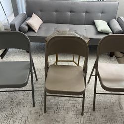 3 Metal Folding Chairs – Set of 3